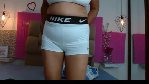 damaryleon online show from November 18, 7:50 pm