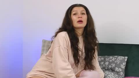 damedefeu online show from February 3, 7:24 am