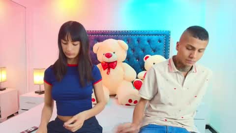 Snapshot of damian_and_roxanne chatting on October 8, 12:44 pm DAMIAN AND ROXANNE. online show from October 8, 12:44 pm