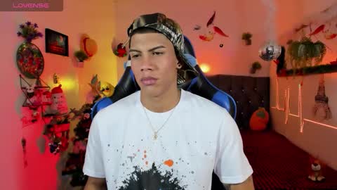 Damian online show from November 27, 3:25 am