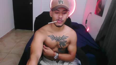 instagram damiannreed. online show from April 22, 6:04 pm