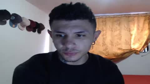 damiansexyboy69 online show from November 10, 11:57 am