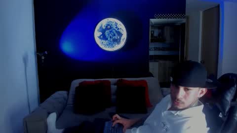 INSTAGRAM  DAMMIANMILLEROFICIAL online show from February 12, 12:03 am