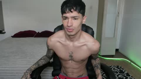 Damon online show from March 22, 6:12 pm