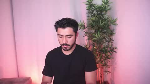 damon_frost online show from November 18, 12:02 am