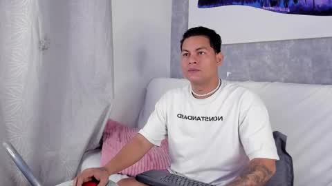 DAMON  online show from March 8, 9:24 am