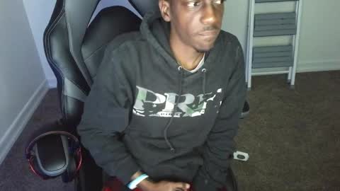 dan172139 online show from April 8, 7:22 am