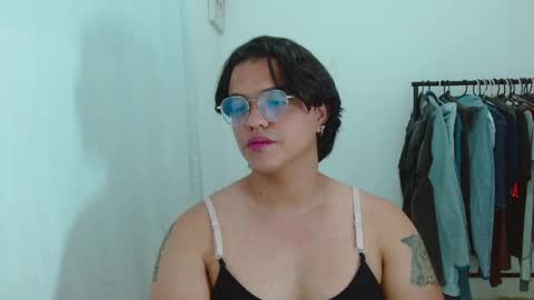 Diane Blosson online show from May 21, 2:07 am