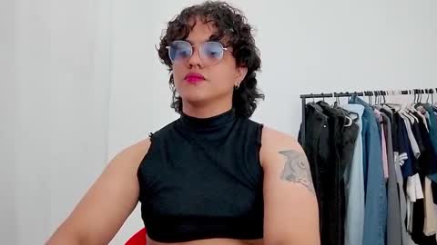 Diane Blosson online show from February 23, 2:14 am