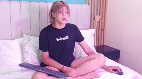 D A N online show from March 8, 2:54 pm