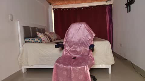 Snapshot of dana_777 chatting on September 19, 9:07 pm Dayana online show from September 19, 9:07 pm