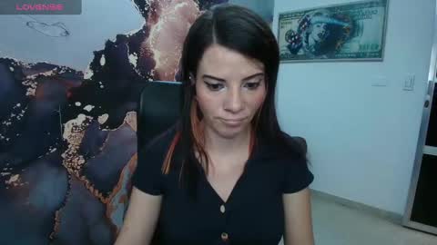 Danaa Rey online show from October 7, 5:31 pm