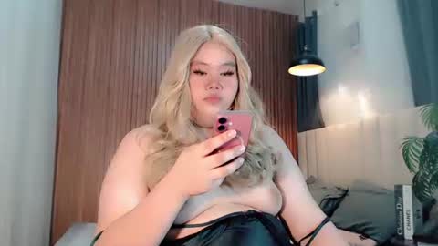 Ms. K online show from December 1, 6:33 am