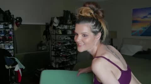 Lexi  online show from September 24, 8:15 pm