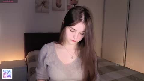 Snapshot of dangerouss_lady chatting on October 28, 3:18 am Eva online show from October 28, 3:18 am