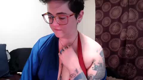 Dani online show from December 5, 6:06 pm