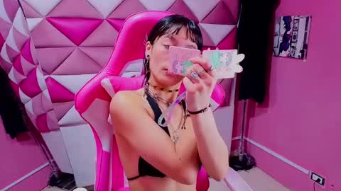 dani_dream online show from September 29, 2:38 pm