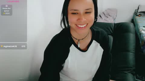 dani y jocelyn online show from October 10, 11:31 pm