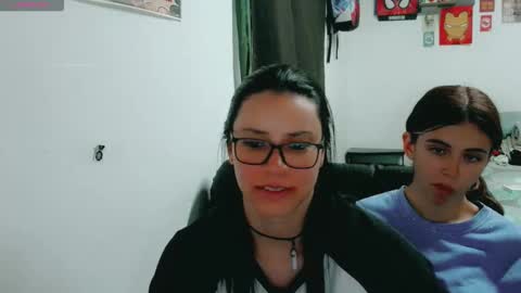 dani y jocelyn online show from February 23, 7:38 pm