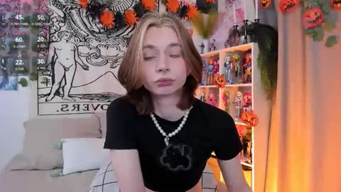 Daniel online show from October 27, 7:03 pm