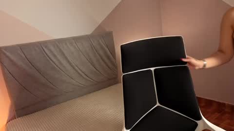 dania22_ online show from April 14, 2:31 pm