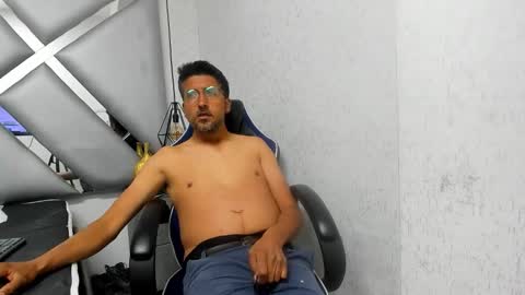 danidick_vc online show from December 15, 12:12 pm