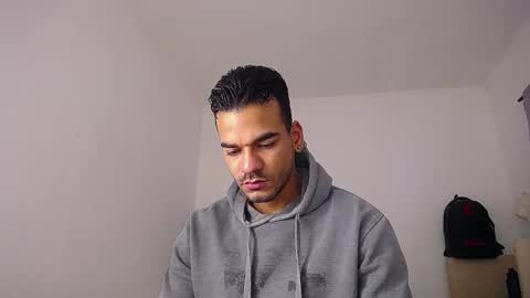 Daniel Sherlock online show from February 1, 1:19 pm