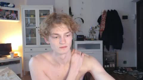 Daniel online show from April 11, 3:33 am