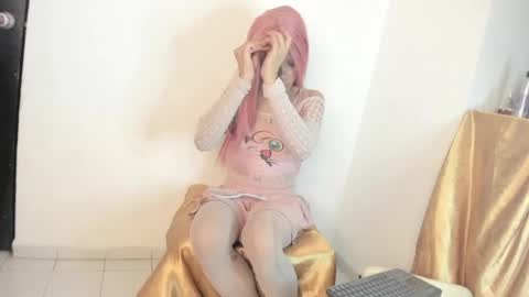 danielamay00 online show from June 18, 8:31 am
