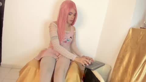 danielamay00 online show from June 18, 9:14 am