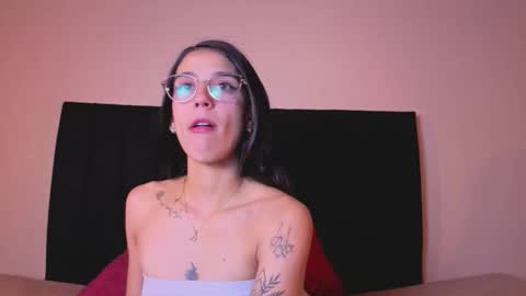 danielamonroe online show from January 10, 1:00 am