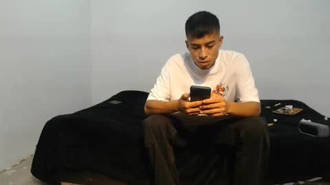 danielitopapii online show from February 21, 1:33 pm