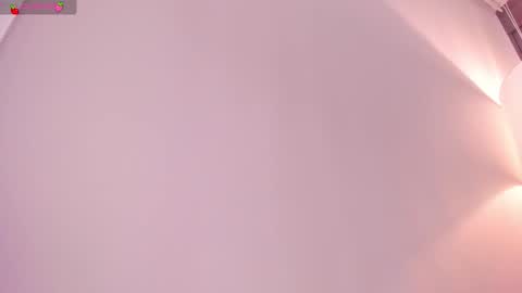 Snapshot of daniellerose_ chatting on October 22, 10:11 pm Danielle Rose online show from October 22, 10:11 pm