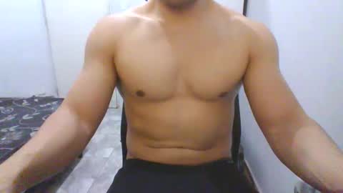 DanielRivveraX online show from April 15, 11:38 pm