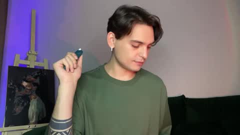 danieltuckerr online show from November 1, 6:51 pm