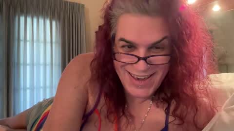 Dani online show from December 19, 5:41 pm