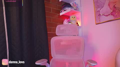 Danna Lovs online show from September 12, 5:37 pm