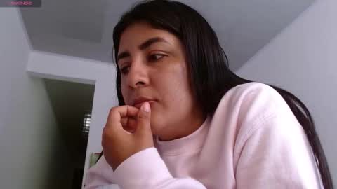 Danna online show from October 29, 6:52 pm