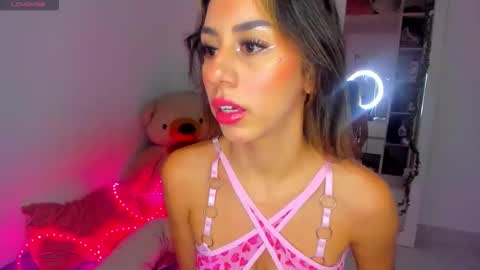Danna Rhodes online show from May 16, 7:16 am