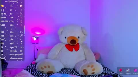 Snapshot of danna_rhodesx chatting on October 25, 9:52 am Danna Rhodes online show from October 25, 9:52 am
