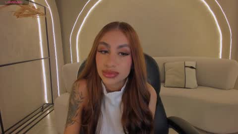 Danna Cruz  online show from April 23, 7:26 pm