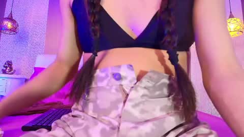 Dannamunoz130 online show from April 9, 11:38 am