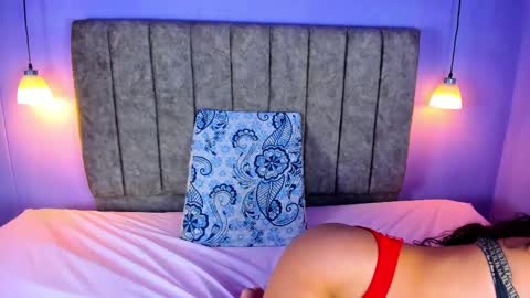 Danna online show from February 3, 3:49 pm