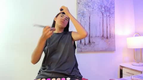 danniakross online show from December 2, 7:12 pm