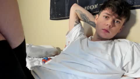 Snapshot of danny_love01 chatting on December 19, 12:56 pm danny online show from December 19, 12:56 pm
