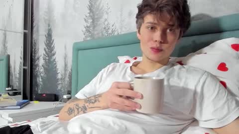 Snapshot of danny_love01 chatting on February 16, 3:05 pm danny online show from February 16, 3:05 pm