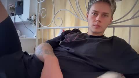 Snapshot of danny_love01 chatting on September 26, 10:45 am danny online show from September 26, 10:45 am