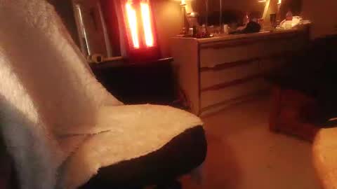 Danielle online show from April 7, 1:46 pm