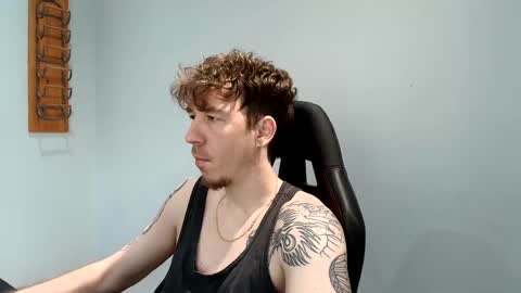 Snapshot of dannythreeyway chatting on September 29, 3:55 pm DannyThreeWay online show from September 29, 3:55 pm