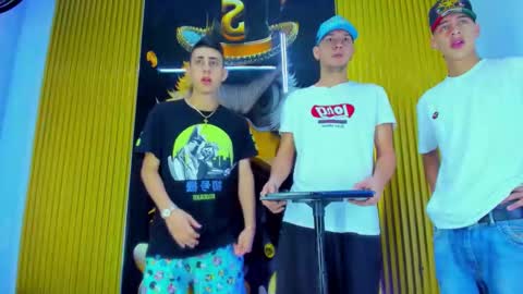 dante_brown1 online show from December 15, 5:03 am